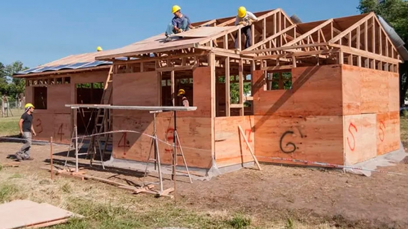 La construcción de casas de madera en la región ya es una realidad