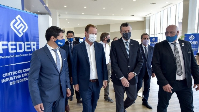 Bordet destacó ante empresarios, industriales y comerciantes la solidez financiera de la provincia