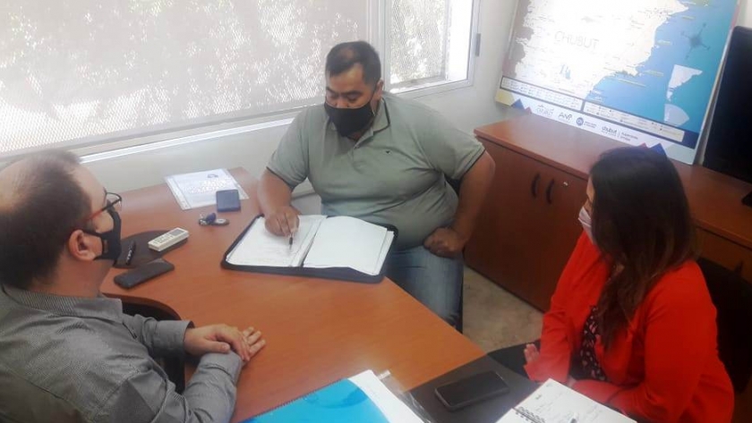 Hermida mantuvo un encuentro de trabajo con el jefe comunal de Aldea Beleiro