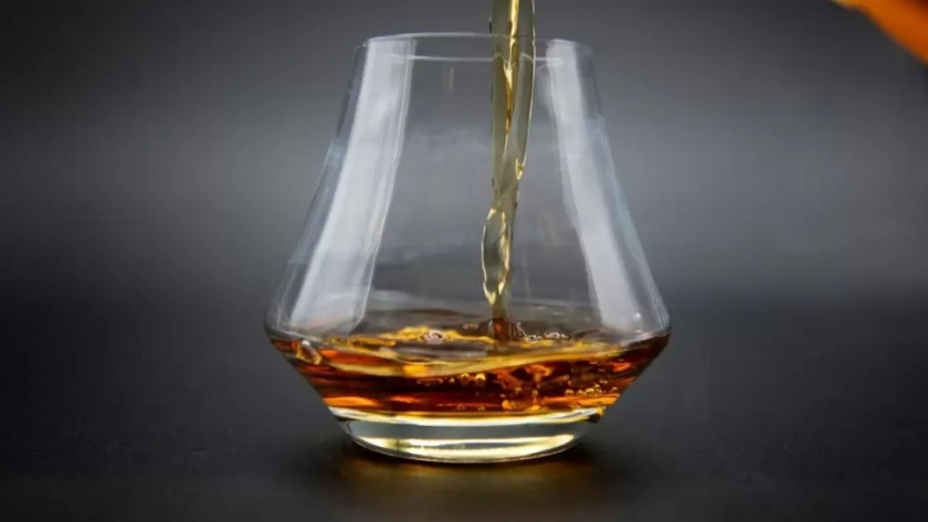 El mejor whisky escocés de pura malta 2025: Glen Moray 15 años, estrella de la London Spirits Competition