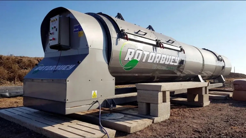 Ganó un premio a la innovación: convierte residuos orgánicos en compost para usar como fertilizante