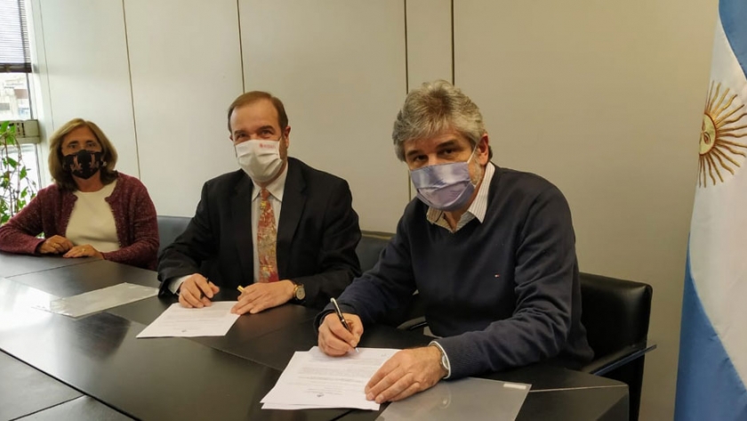 Acuerdo interinstitucional permitirá afianzar el trabajo conjunto entre la Comisión Nacional del Límite Exterior de la Plataforma Continental y el Servicio Geológico Minero Argentino