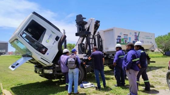 GIRSU Jujuy capacita a su personal en la operación de camiones de última generación