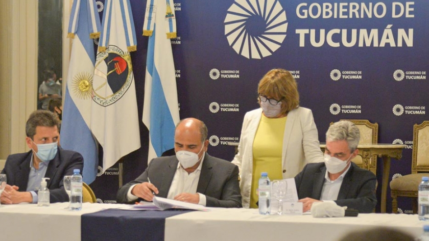 Firman millonarios convenios por obras en infraestructura de transporte en Tucumán