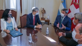 Sergio Uñac le dio la bienvenida al embajador de Suiza en la Argentina, Heinrich Schellenberg