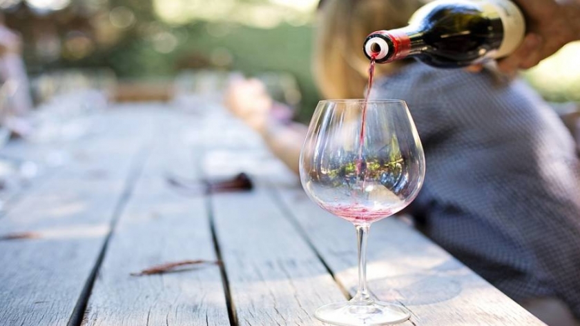 Con un sector en crisis, el vino apuesta al e-commerce para recuperarse