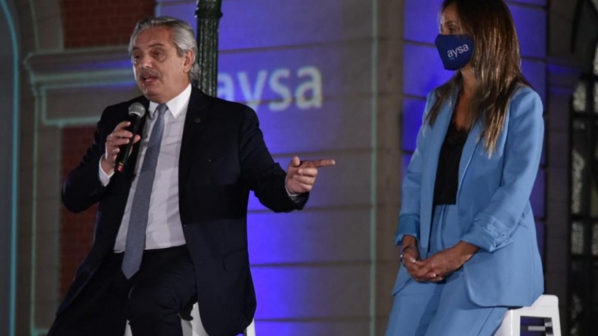 Con Alberto Fernández y Malena Galmarini, AySA puso en marcha 745 obras en el conurbano