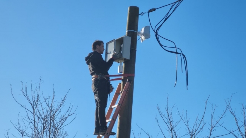 Rojas refuerza la seguridad en Barrio Matadero con nuevas cámaras de videovigilancia