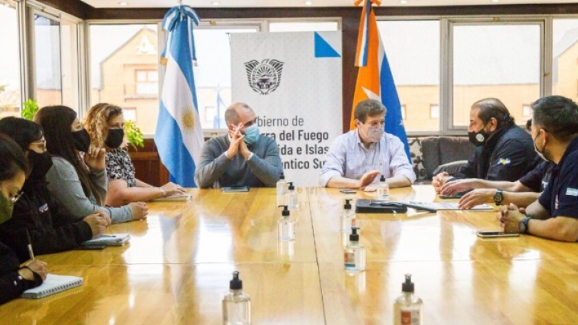 El Gobernador recibió a trabajadores de Digital Fueguina y reiteró el acompañamiento al sector