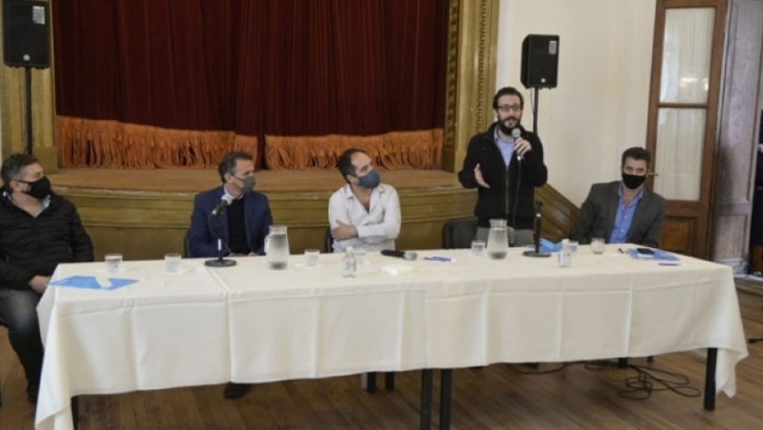 Simone y Katopodis sellaron el inicio de nuevas obras para Navarro
