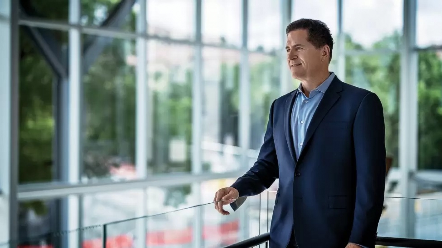 Histórico récord: Dell se dispara en Wall Street tras duplicar su previsión de ganancias por la IA