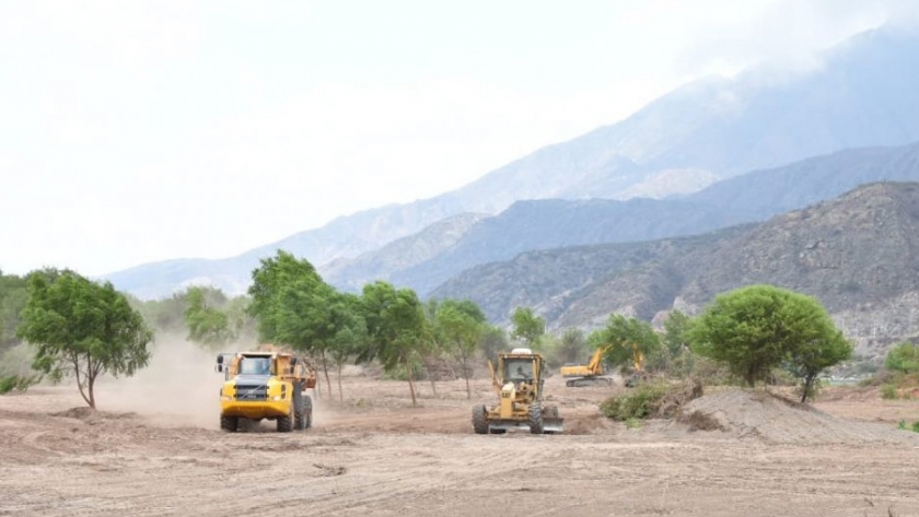 Ya se construye en el Dique los Sauces un Parque Turístico