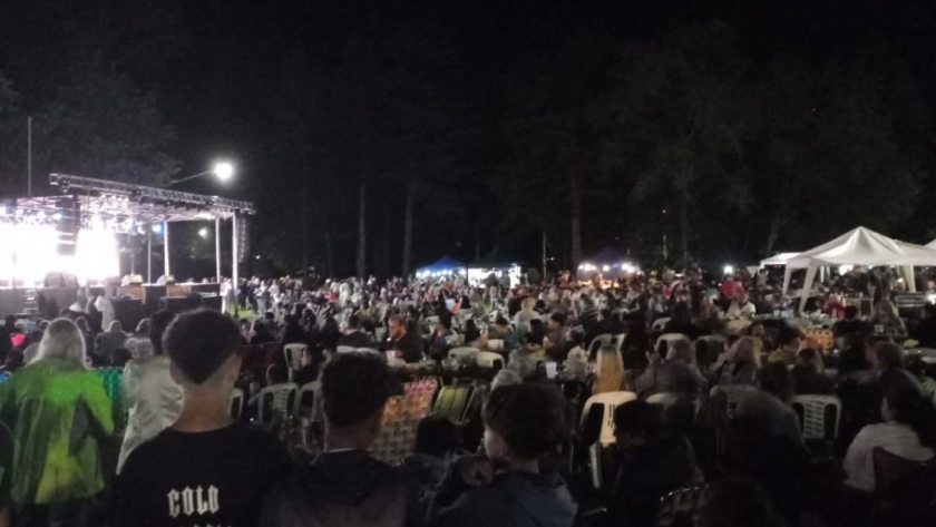 Gran noche en la 6° Edición del Festival Provincial del Cordero de Alpa Corral