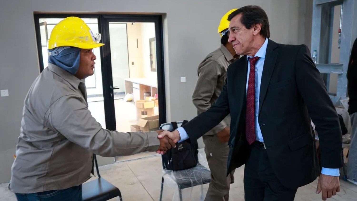 Sadir destacó inversiones industriales y capacitación laboral durante una recorrida en Palpalá