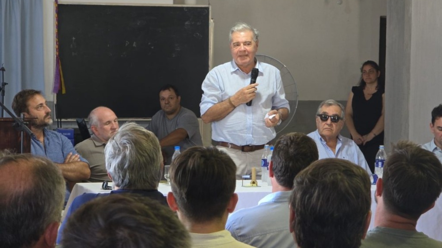 Córdoba refuerza el apoyo al campo con incentivos productivos, maquinaria vial y nuevas unidades para la Patrulla Rural