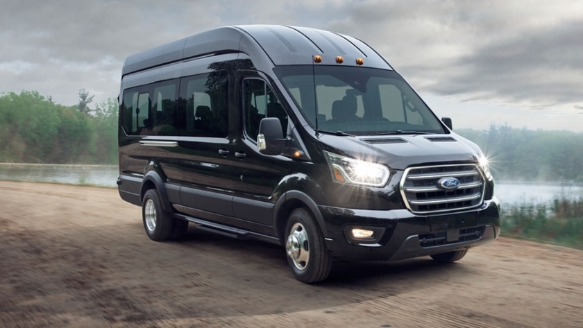 Ford lanzó la nueva Transit