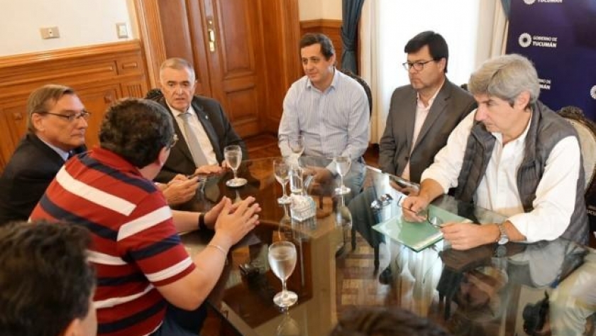 La Provincia promovió el acuerdo paritario entre ACNOA y UATRE