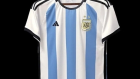 Mundial de Qatar: así es la ruta de las camisetas truchas de la Selección Argentina, un negocio millonario