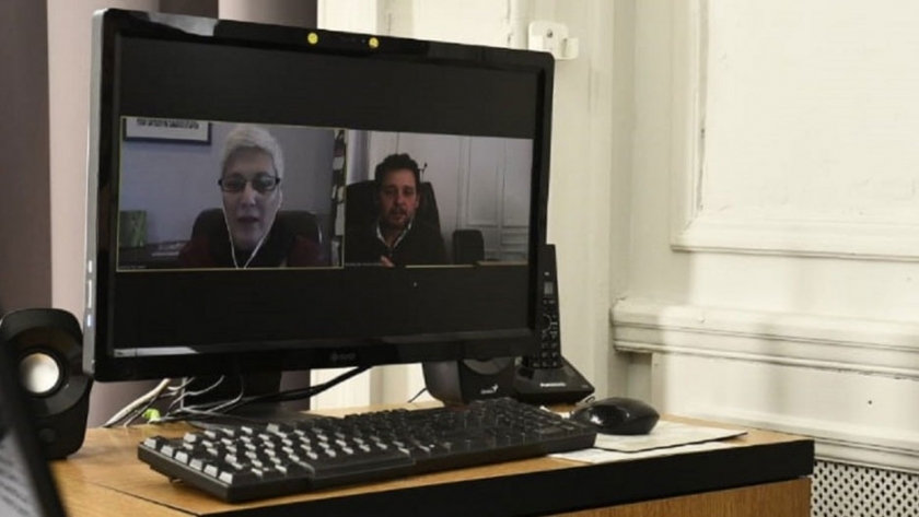 La provincia y la UNER acuerdan acciones por la emergencia del sector turístico