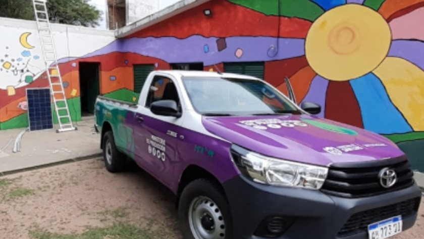 El Gobierno instaló un nuevo equipo solar fotovoltaico en una escuela del interior