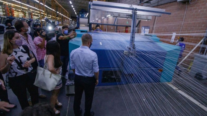 El gobernador le presentó al Ministro de Economía de la Nación la potencialidad productiva de Santana Textil