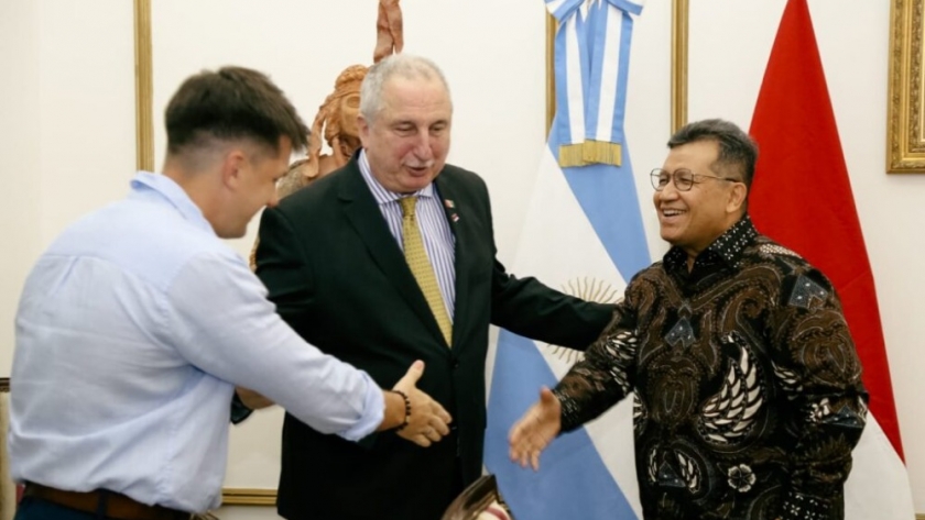 Misiones recibió al nuevo embajador de Indonesia y fortalecieron vínculos institucionales
