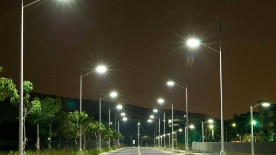 El programa Luz Verde moderniza la iluminación con más de 750 luces LED en todo el distrito