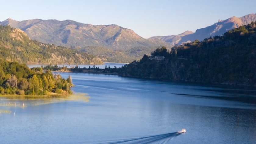Cabandié avanza en los proyectos de parques nacionales conjuntos entre Argentina y Chile