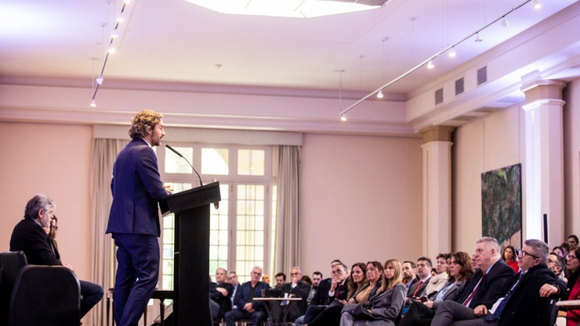 Cafiero, Vizzotti y Filmus inauguraron la Jornada de Innovación y Salud