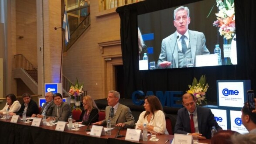 Arcioni encabezó un encuentro con CAME y gobernadores patagónicos en Buenos Aires