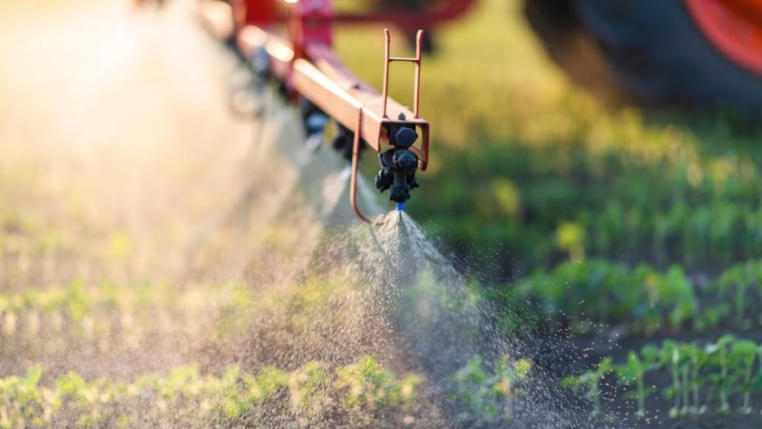 El Senasa eliminó más de 130 normativas para simplificar tramites y la comercialización de insumos agrícolas