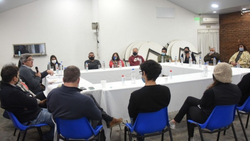 Rodríguez encabezó una mesa de trabajo con el sector productivo de 9 de Julio