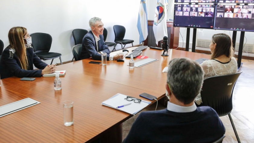 El Ministerio de Transporte completó la etapa de sensibilización y capacitación obligatoria en la temática de género