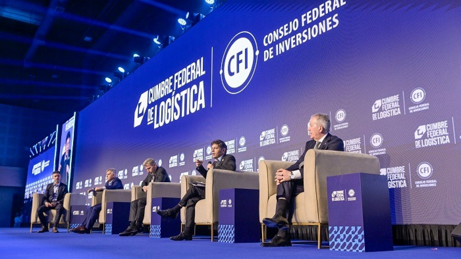 Kicillof impulsa la logística como motor del desarrollo federal