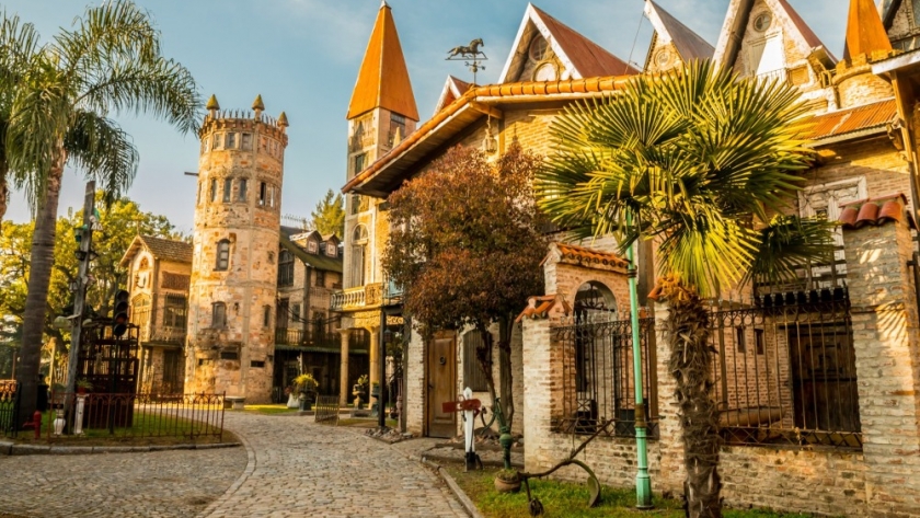 Campanópolis: la aldea medieval oculta en Buenos Aires