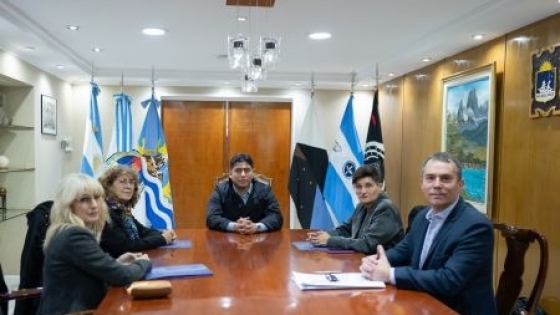 Vidal firmó un convenio con la Universidad Nacional de la Patagonia Austral