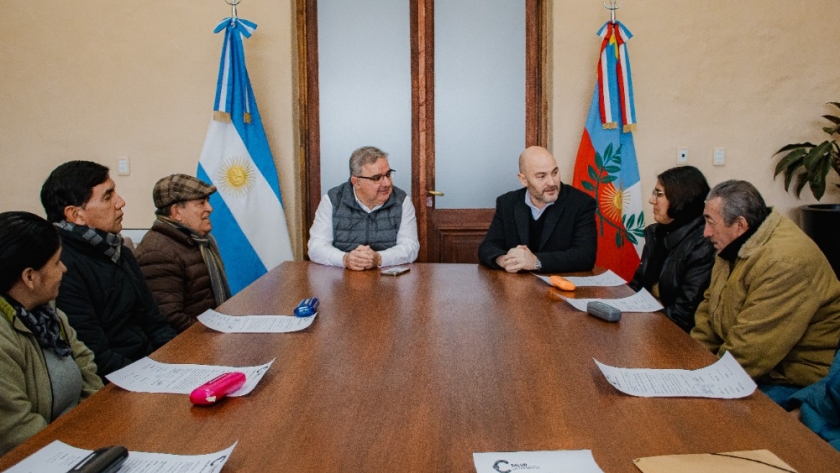 Pacientes de distintos puntos de la provincia recibieron sus nuevos anteojos