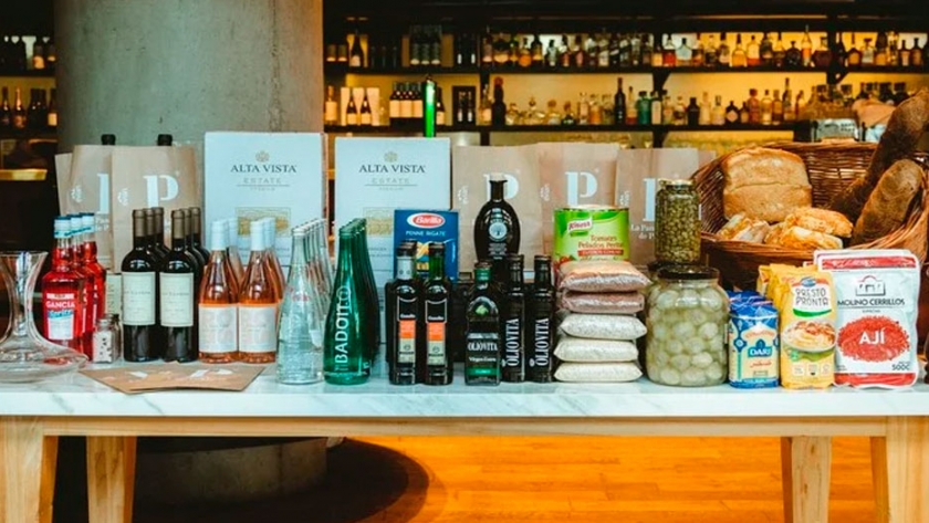Por el COVID-19, los restaurantes ahora venden productos de almacén 