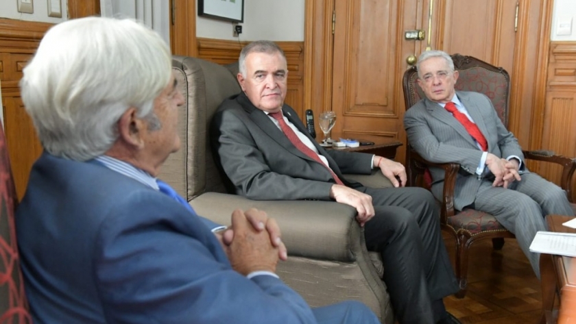 Jaldo se reunió con Luis Alberto Lacalle y Álvaro Uribe