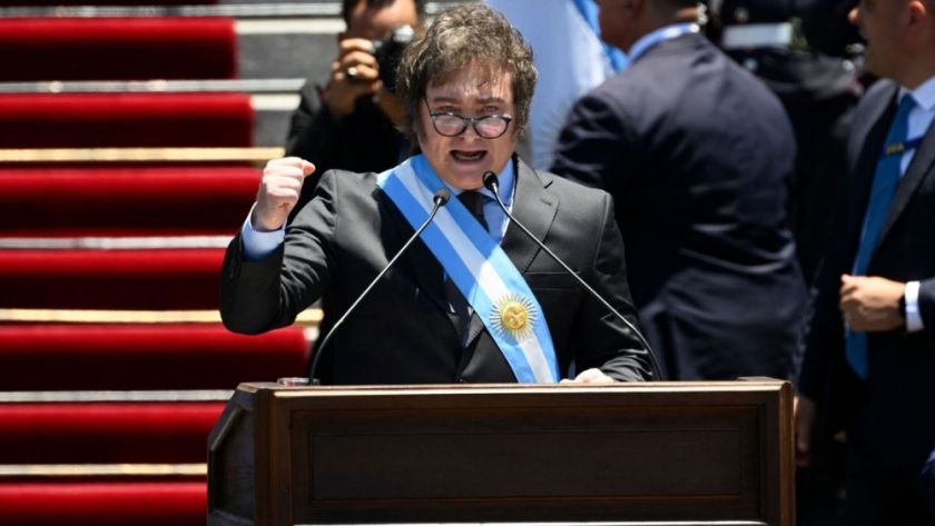 Cómo calcula Javier Milei que la inflación podría llegar al 15.000%