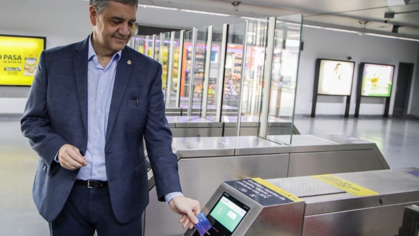 Se habilita el pago del subte con celulares, tarjetas de débito y crédito