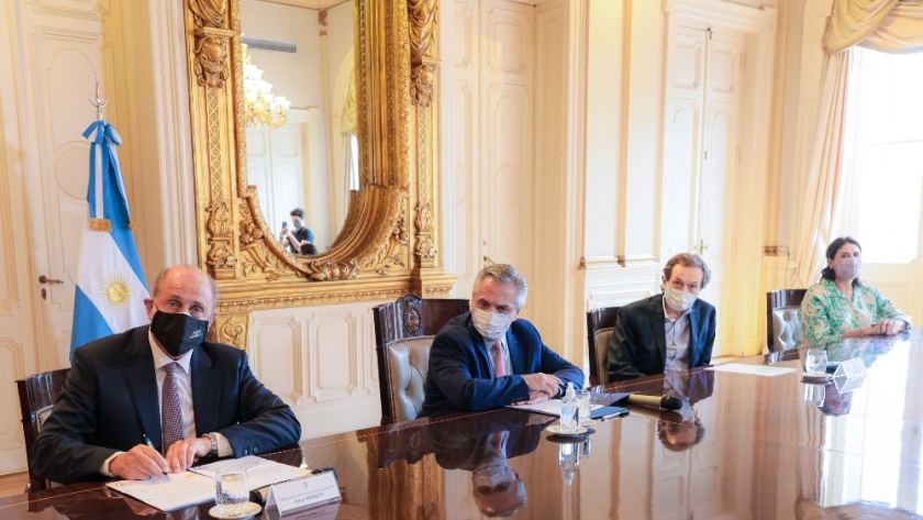 Inversión de 124,6 millones de dólares: el presidente destacó “el desarrollo inclusivo en la Argentina”, al presentar el programa educativo Santa Fe + Conectada