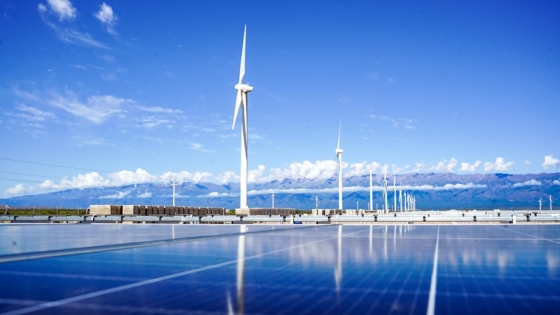 Parque Arauco exhibirá el avance de su proyecto solar ante acreedores y refuerza su estrategia de transparencia