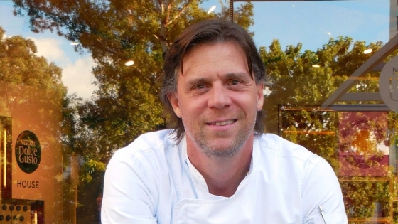 De lavar platos en Francia a liderar un restaurante en Uruguay