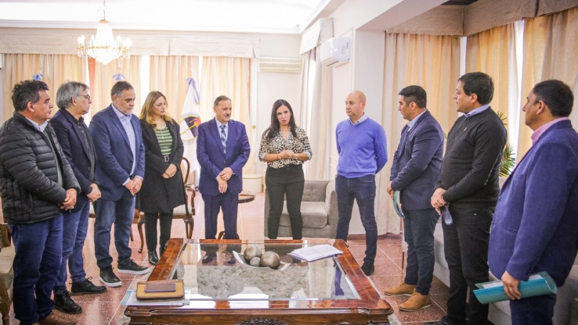 Familias de zonas rurales de Vinchina, Rosario Vera Peñaloza, San Martín, Ángel Vicente Peñaloza y Felipe Varela tendrán su vivienda propia