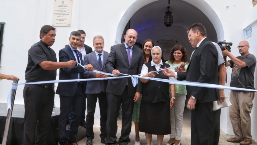 Perotti inauguró las obras de restauración y puesta en valor del convento San Carlos Borromeo y la Parroquia San Lorenzo Mártir