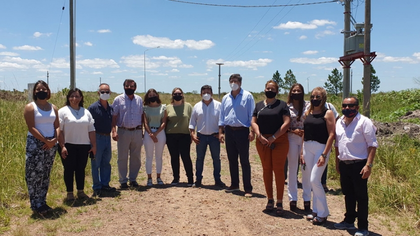 Mercedes: funcionarios acompañaron en una recorrida a empresarios que se radicarán en el parque industrial