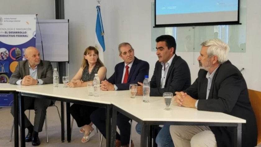 El Gobierno del Chubut participó del seminario del Programa de vinculación entre PyMEs y escuelas técnicas de la provincia