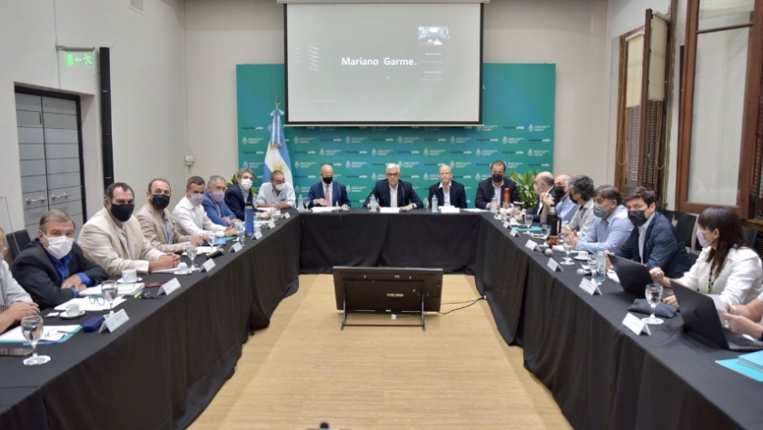 Se reunió el Gabinete del Ministerio de Agricultura: Plan GanAr, fortalecimiento en control de la pesca ilegal y récord en lechería fueron los temas centrales