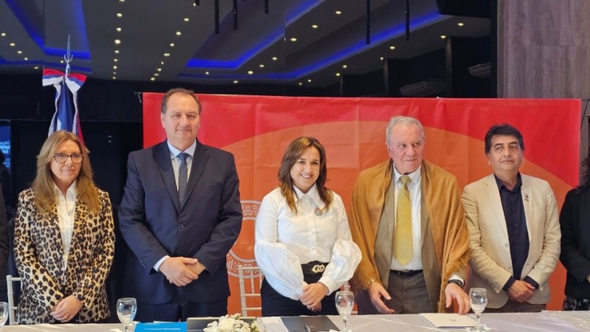 Córdoba impulsa su rol estratégico en el Corredor Bioceánico junto a Chile
